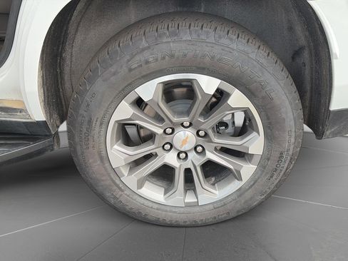 Used 2025 Chevrolet Tahoe LT w/ Comfort Package RWD image 12