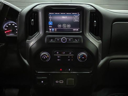 Used 2021 Chevrolet Silverado 3500 W/T w/ WT Convenience Package AWD/4WD image 23
