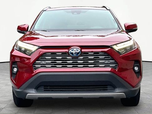 Used 2023 Toyota RAV4 Limited AWD/4WD image 4