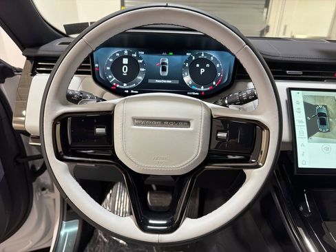 New 2026 Land Rover Range Rover Sport Dynamic SE AWD/4WD image 14
