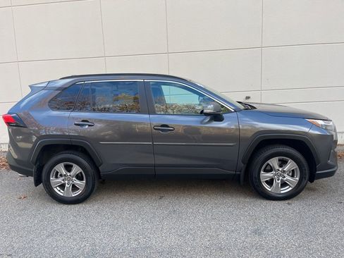 Used 2025 Toyota RAV4 XLE image 5