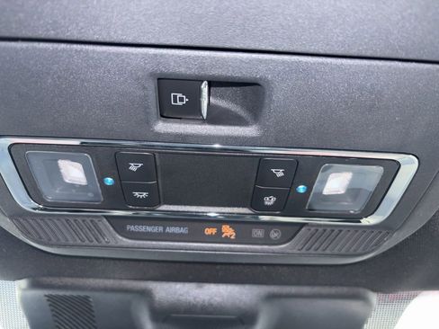 Used 2023 Ford F150 Lightning Lariat image 21