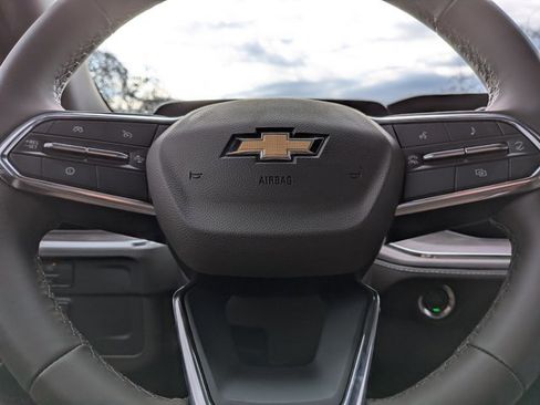 New 2026 Chevrolet Suburban LS image 14