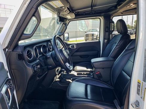 Used 2021 Jeep Wrangler Unlimited Sahara image 10