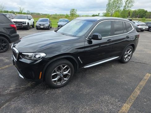 Used 2022 BMW X3 xDrive30i w/ Premium Package 2 AWD/4WD image 2