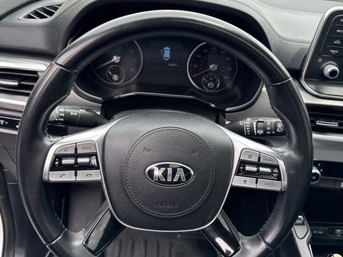 Used 2021 Kia Telluride S FWD image 9