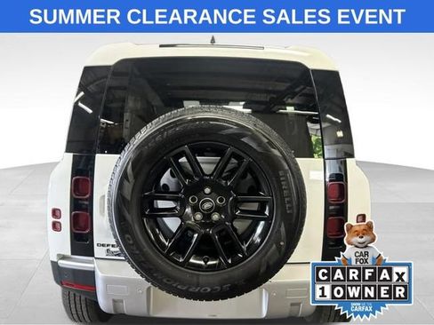 Used 2025 Land Rover Defender 110 S AWD/4WD image 4