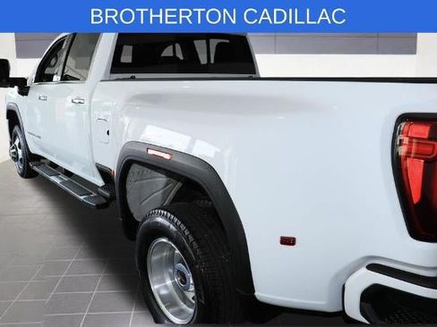Used 2022 GMC Sierra 3500 Denali AWD/4WD image 3