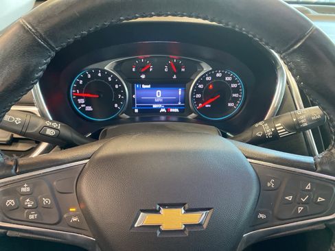 Used 2020 Chevrolet Equinox LT image 20