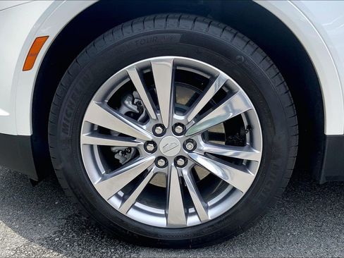 Used 2024 Cadillac XT5 Premium Luxury AWD/4WD image 10