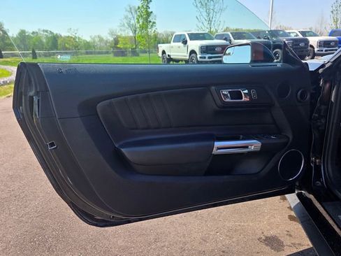 Used 2015 Ford Mustang Premium RWD image 22