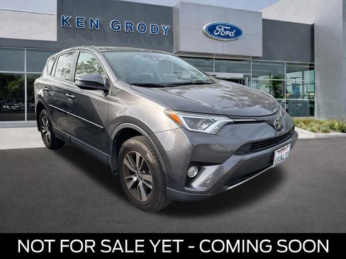 Used 2018 Toyota RAV4 XLE w/ All Weather Liner Package image 1