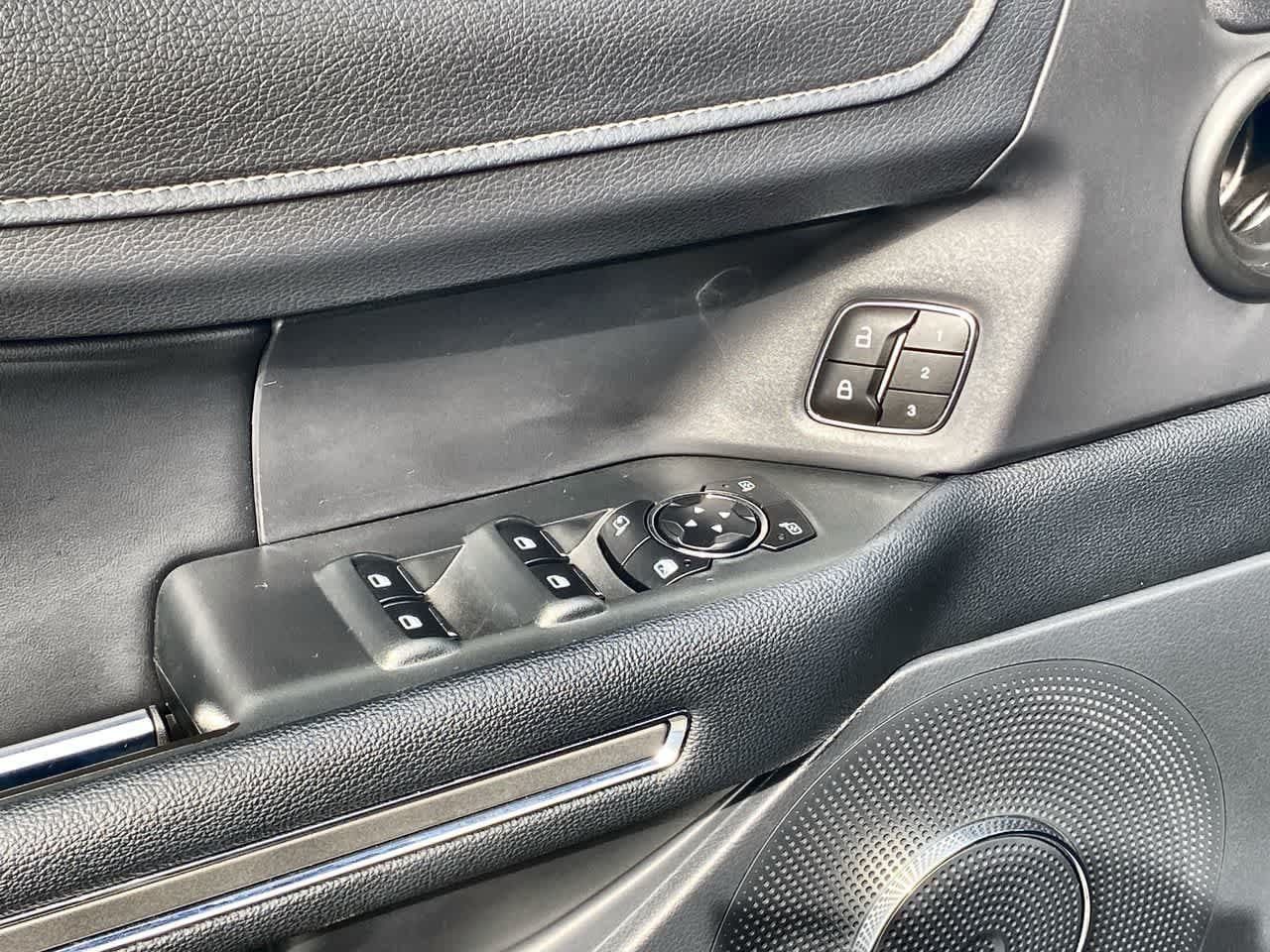 Used 2023 Ford Expedition XLT AWD/4WD image 13