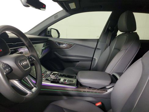 Used 2021 Audi Q8 Premium Plus w/ Premium Plus Package AWD/4WD image 22
