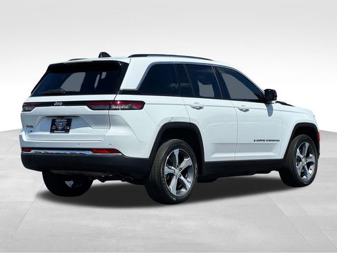 Used 2023 Jeep Grand Cherokee 4WD 4xe image 7