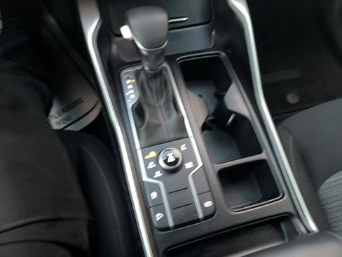 Used 2023 Kia Sorento LX image 34