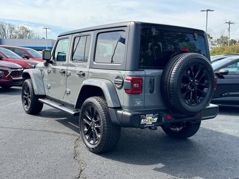 Used 2021 Jeep Wrangler Unlimited Sahara w/ Cold Weather Group image 5