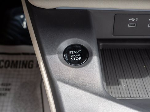 Used 2026 Nissan Sentra SL w/ Floor Mat Package FWD image 26