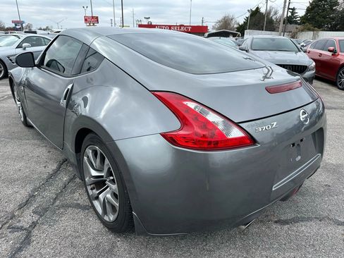 Used 2014 Nissan 370Z Coupe image 25