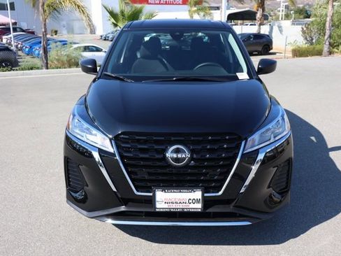 New 2025 Nissan Kicks Play S image 9