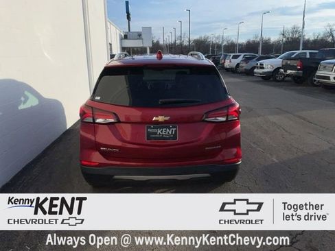Used 2023 Chevrolet Equinox Premier image 6