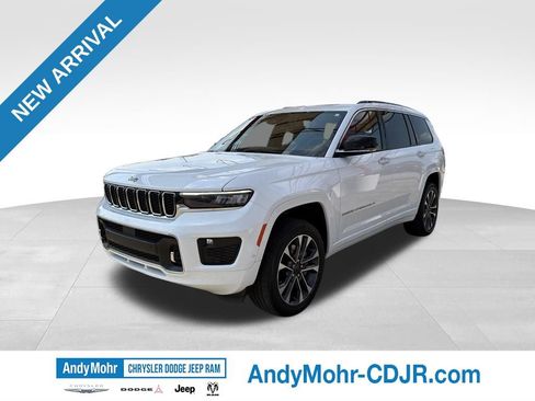 Used 2023 Jeep Grand Cherokee L Overland w/ Rear Seat Video Group I AWD/4WD image 3