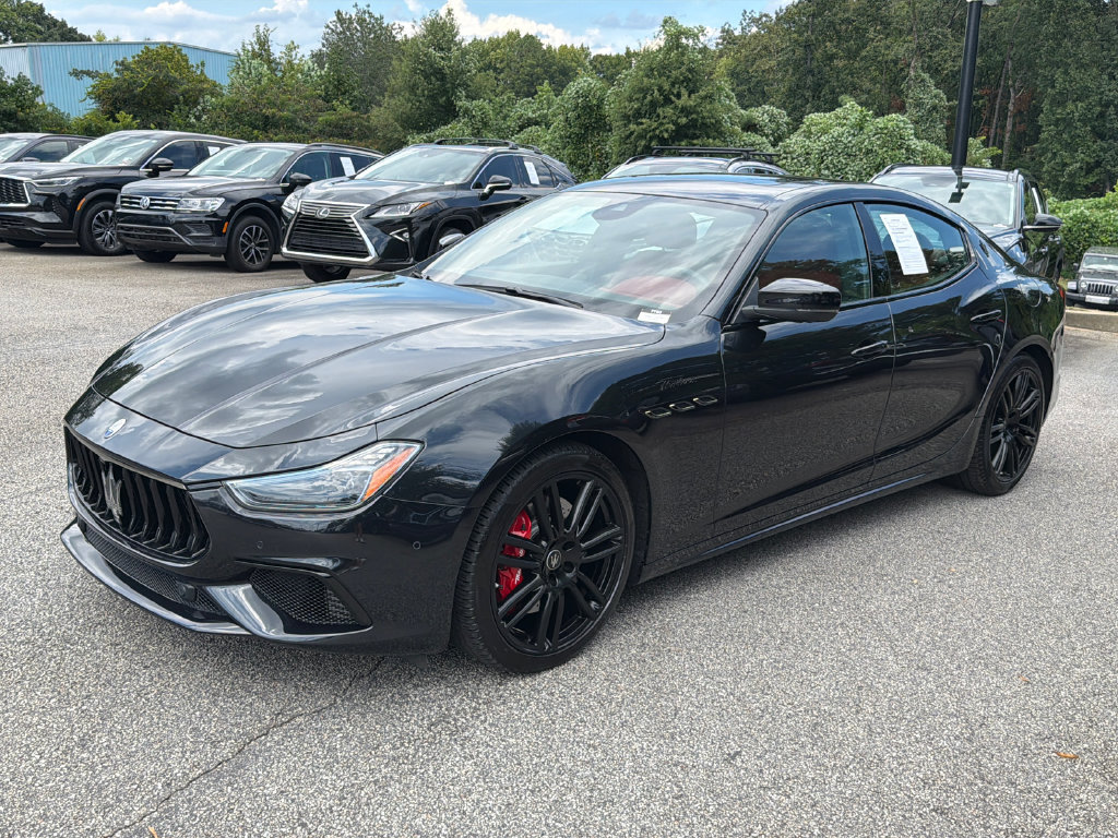 Used 2023 Maserati Ghibli Modena Q4 AWD/4WD image 3