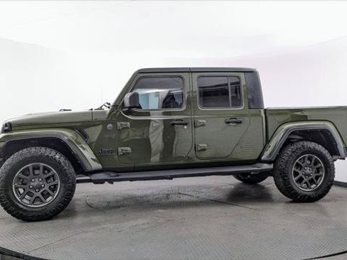 Used 2023 Jeep Gladiator Sport AWD/4WD image 3
