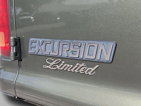 Used 2001 Ford Excursion Limited RWD image 35