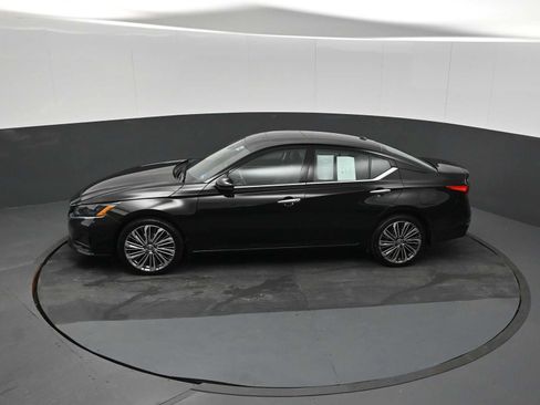 Used 2023 Nissan Altima 2.5 SL AWD/4WD image 13