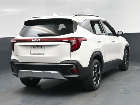New 2026 Kia Seltos S image 10