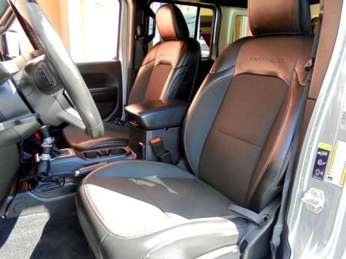 Used 2020 Jeep Wrangler Unlimited Sport image 11