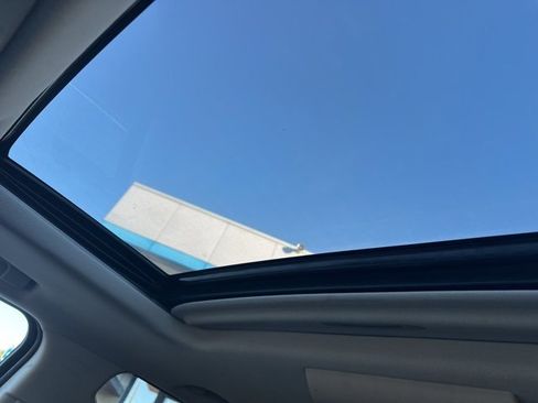 Used 2018 Chevrolet Tahoe LT image 16