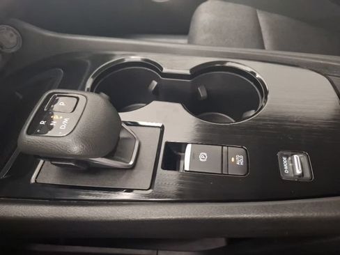 Used 2024 Nissan Rogue SV FWD image 28