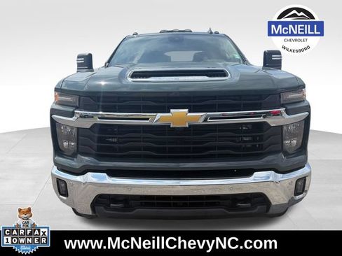 Used 2026 Chevrolet Silverado 2500 LT w/ Safety Package AWD/4WD image 2