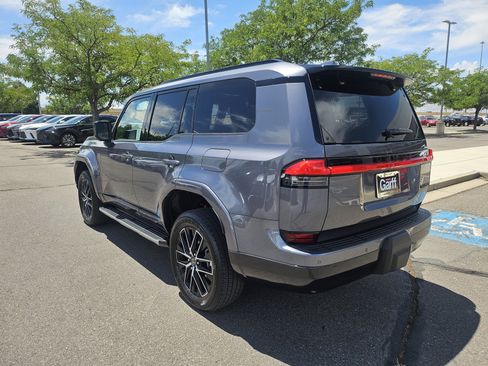 Used 2026 Lexus GX 550 w/ Cold Area Package AWD/4WD image 8