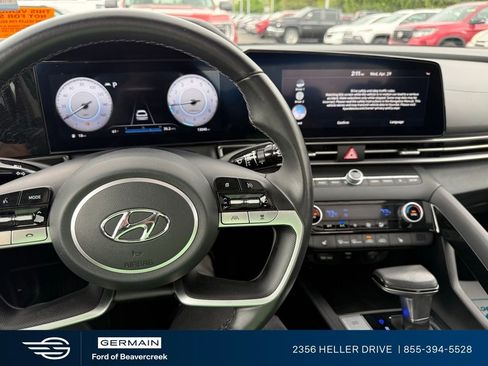 Used 2023 Hyundai Elantra Limited w/ Cargo Package FWD image 5