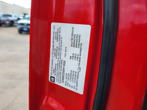 Used 2005 HUMMER H2 SUT w/ Preferred Equipment Group AWD/4WD image 26