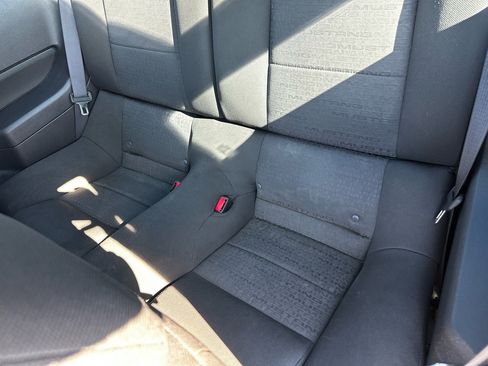 Used 2005 Ford Mustang Coupe image 22