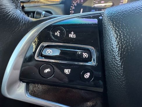 Used 2018 Cadillac XTS Luxury image 18