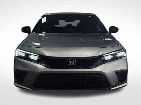 Used 2023 Honda Civic Sport image 2