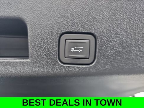 New 2026 Chevrolet Traverse LT w/ Midnight/Sport Edition FWD image 14