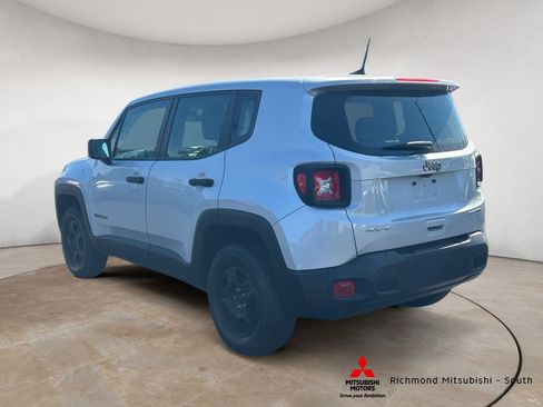 Used 2021 Jeep Renegade Sport image 5