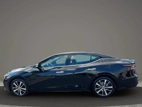 Used 2022 Nissan Maxima SV w/ Floor Mat Group FWD image 8