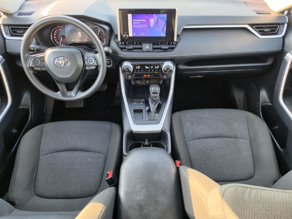 Used 2025 Toyota RAV4 XLE FWD image 13