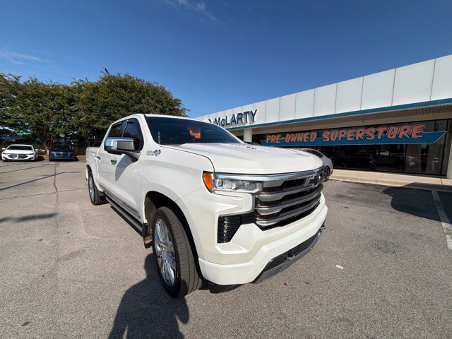 Used 2022 Chevrolet Silverado 1500 High Country w/ High Country Premium Package AWD/4WD image 1