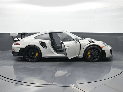 Certified 2019 Porsche 911 GT2 RS w/ Weissach Package RWD image 30