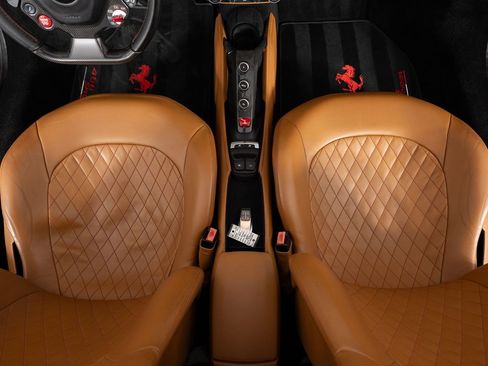 Used 2017 Ferrari 488 Spider RWD image 36