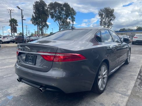 Used 2016 Jaguar XF R-Sport image 5