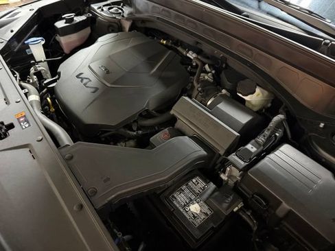 Used 2025 Kia Telluride S FWD image 51